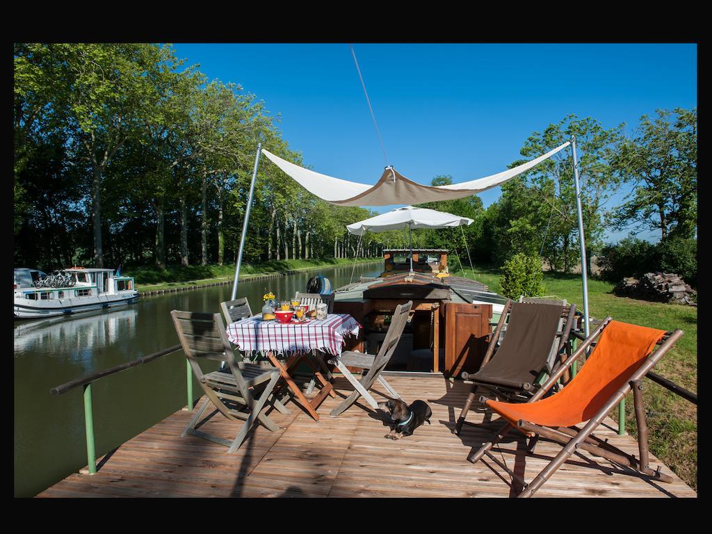 Péniche Kapadokya Bed and breakfast Mas-Saintes-Puelles
